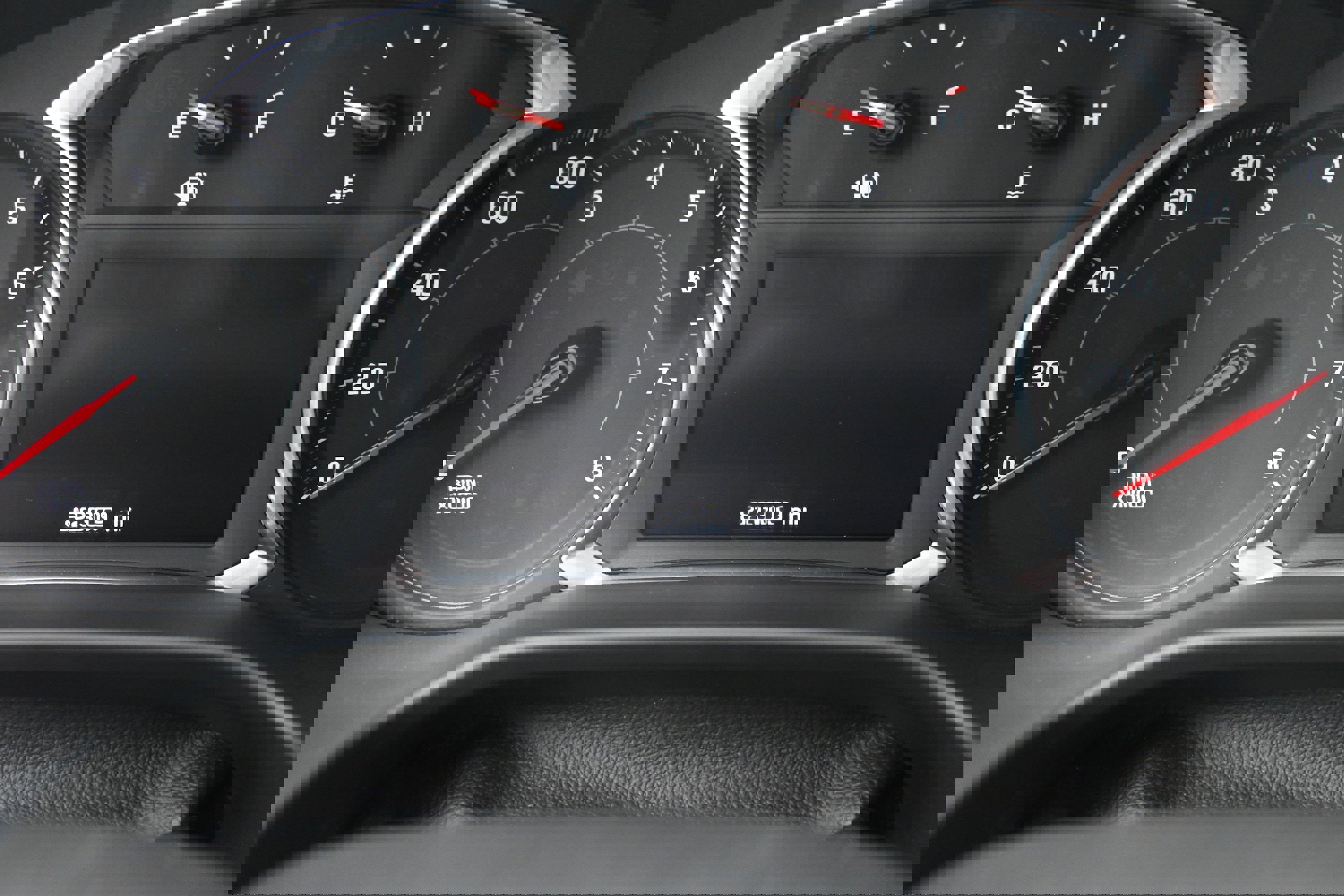 Used 2019 GMC Acadia SLT image 18