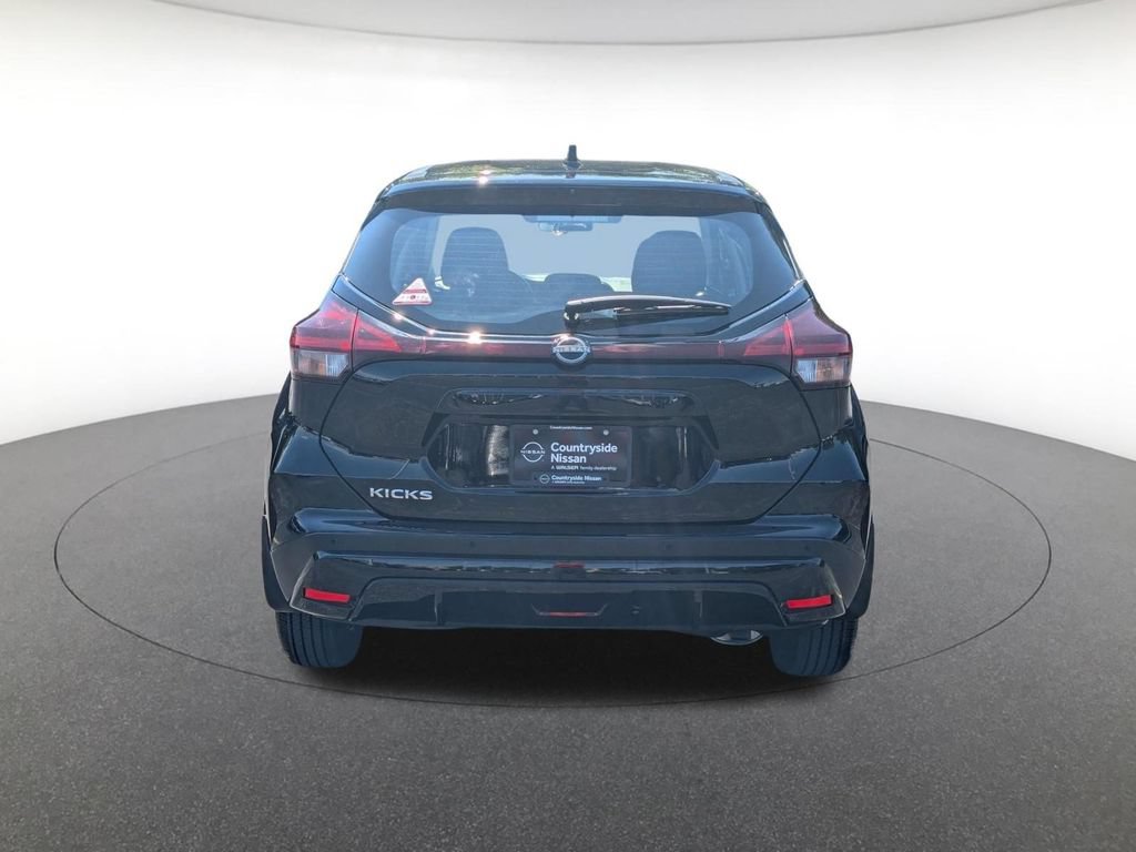 Used 2025 Nissan Kicks Play S FWD image 6