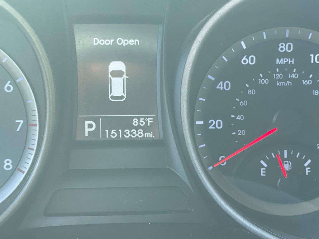 Used 2015 Hyundai Santa Fe Sport FWD image 19