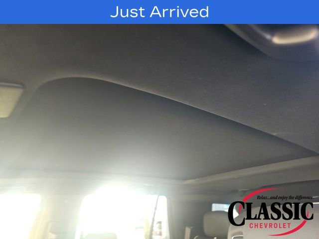 Used 2024 Cadillac Escalade Sport w/ LPO, ONYX Package image 21