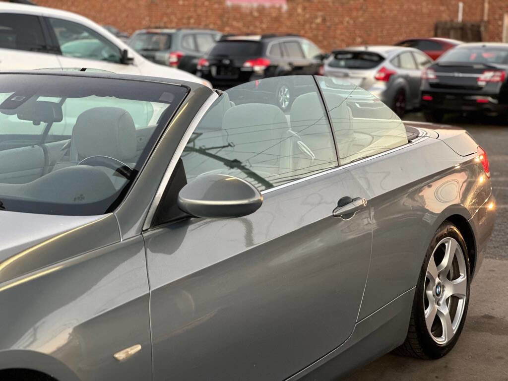 Used 2007 BMW 328i Convertible image 22