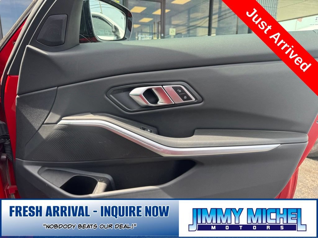 Used 2023 BMW 330i xDrive Sedan w/ M Sport Package AWD/4WD image 16