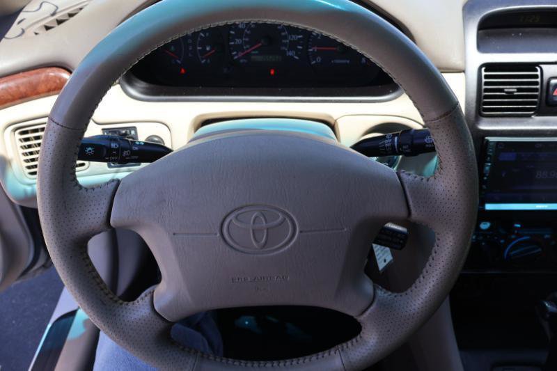 Used 1999 Toyota Solara SE FWD image 18