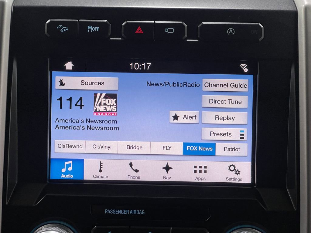 Used 2018 Ford F150 Lariat w/ Equipment Group 502A Luxury image 24