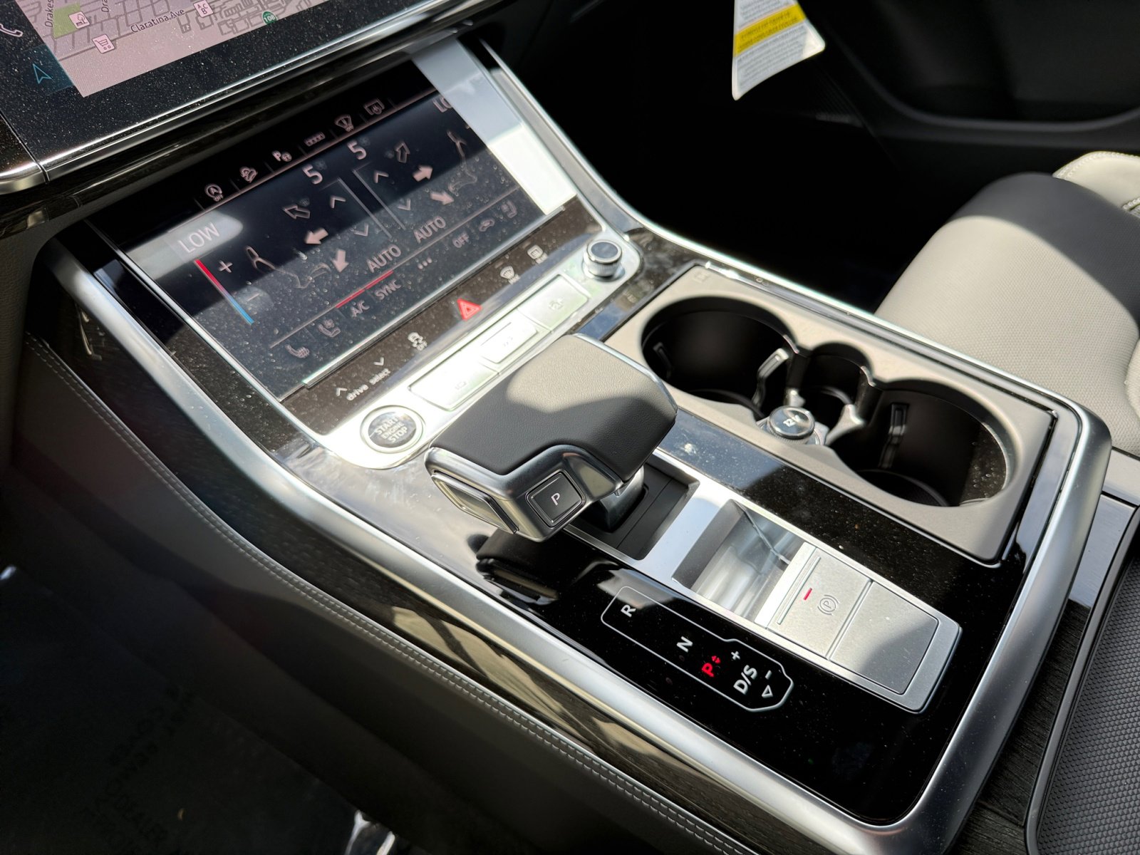 New 2025 Audi Q7 3.0T Prestige image 13