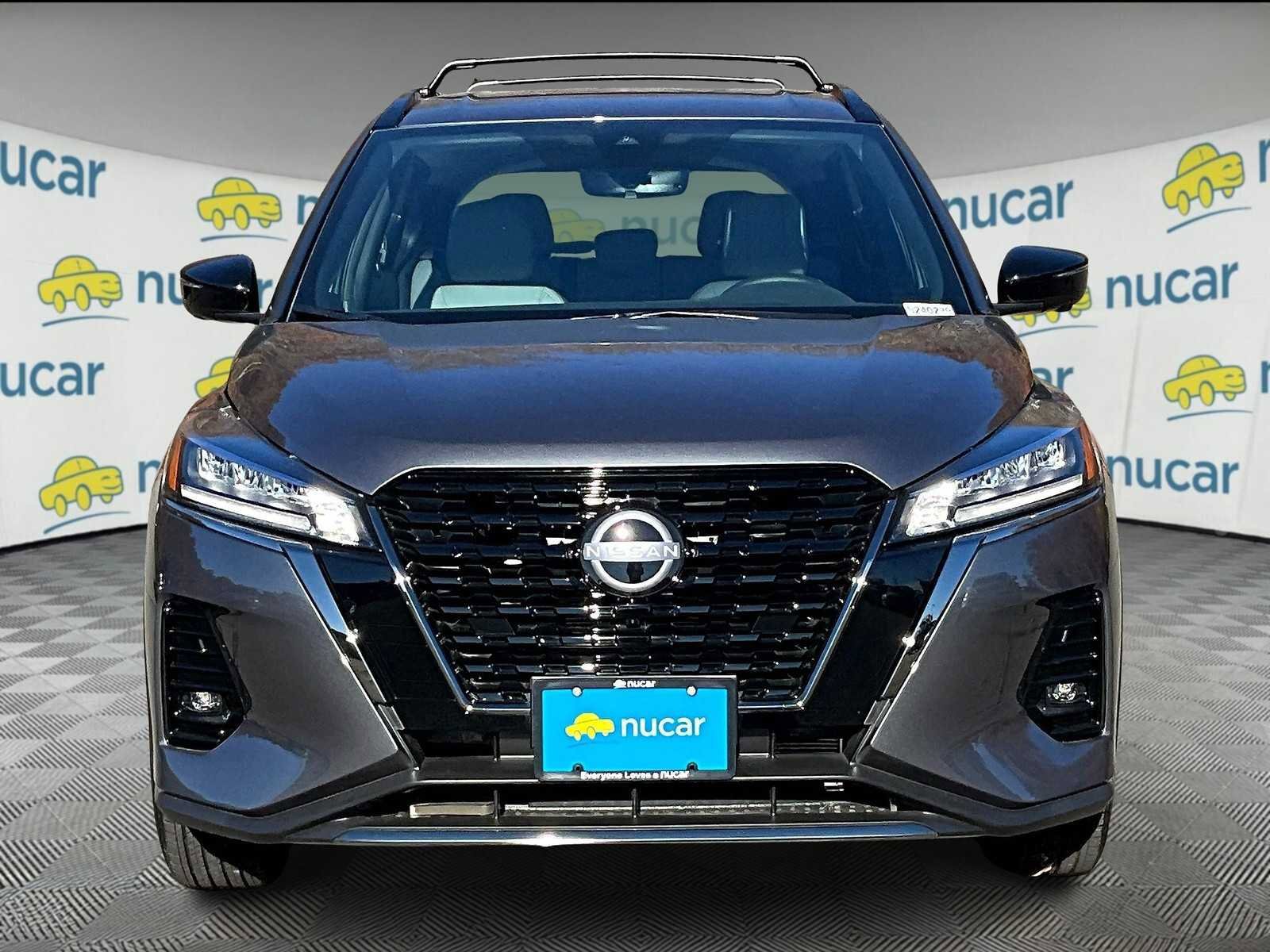New 2024 Nissan Kicks SR w/ SR Premium Package FWD image 2