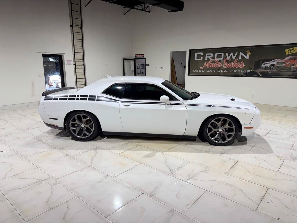 Used 2016 Dodge Challenger R/T Plus RWD image 6