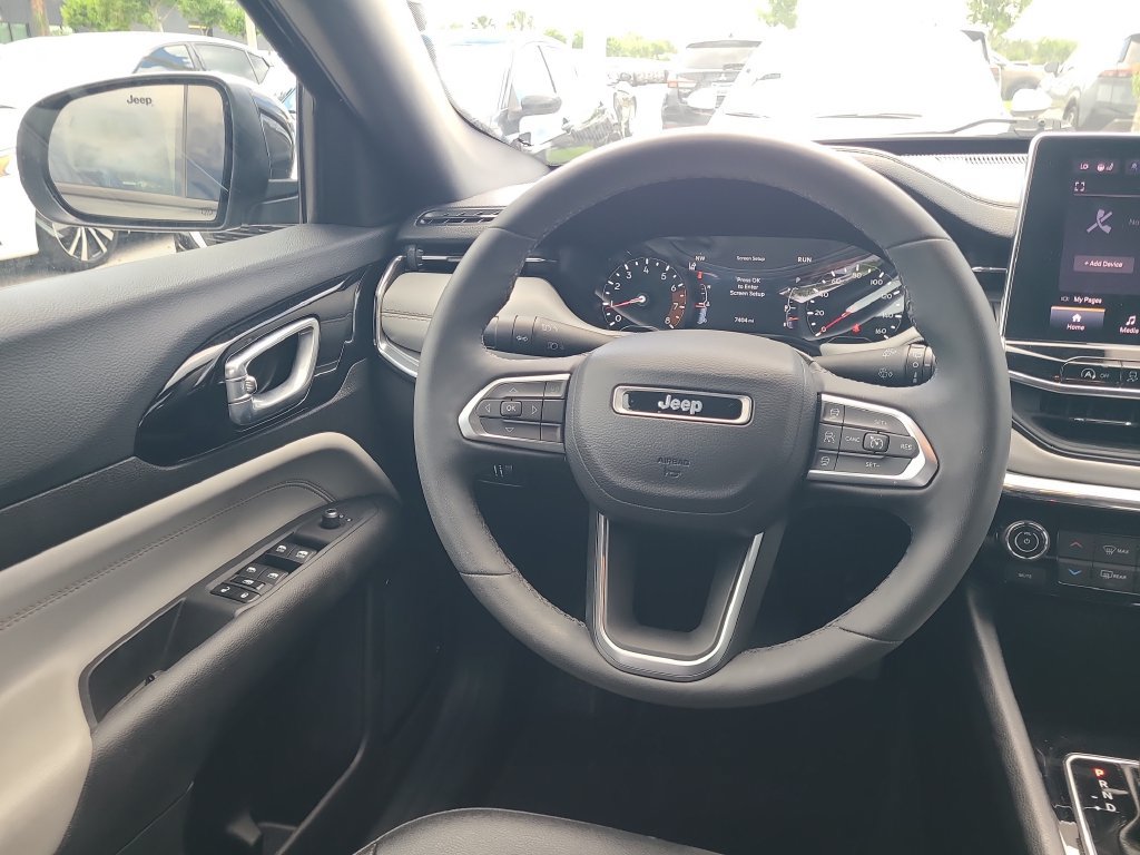 Used 2024 Jeep Compass Limited AWD/4WD image 17