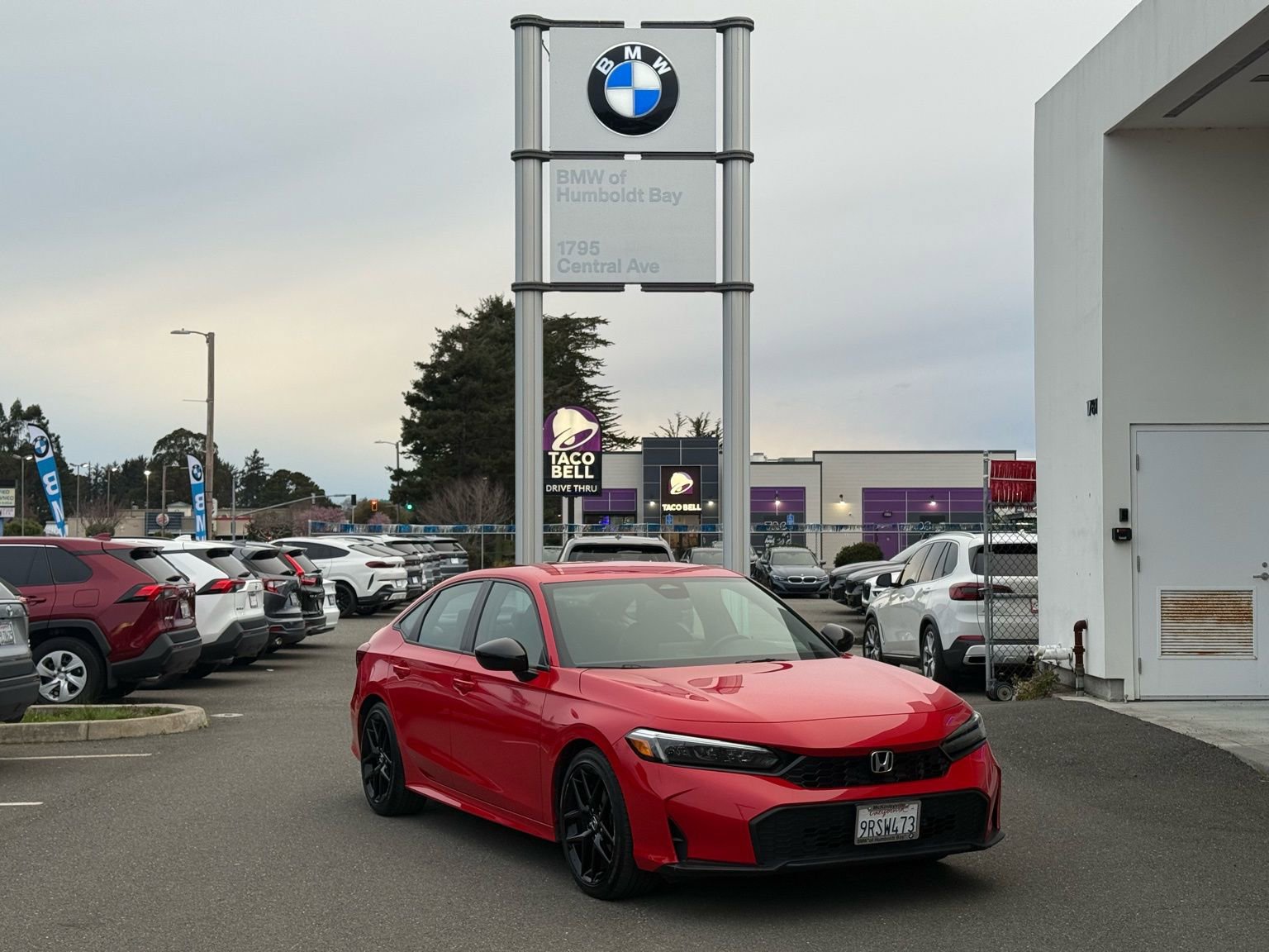Used 2025 Honda Civic Sport image 1