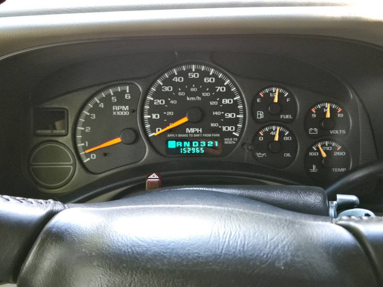 Used 2000 Chevrolet Tahoe LS w/ LS Preferred Equipment Group AWD/4WD image 16