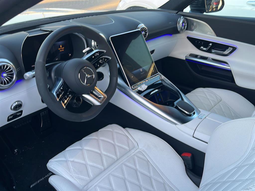 Used 2025 Mercedes-Benz SL 55 AMG 4MATIC image 8