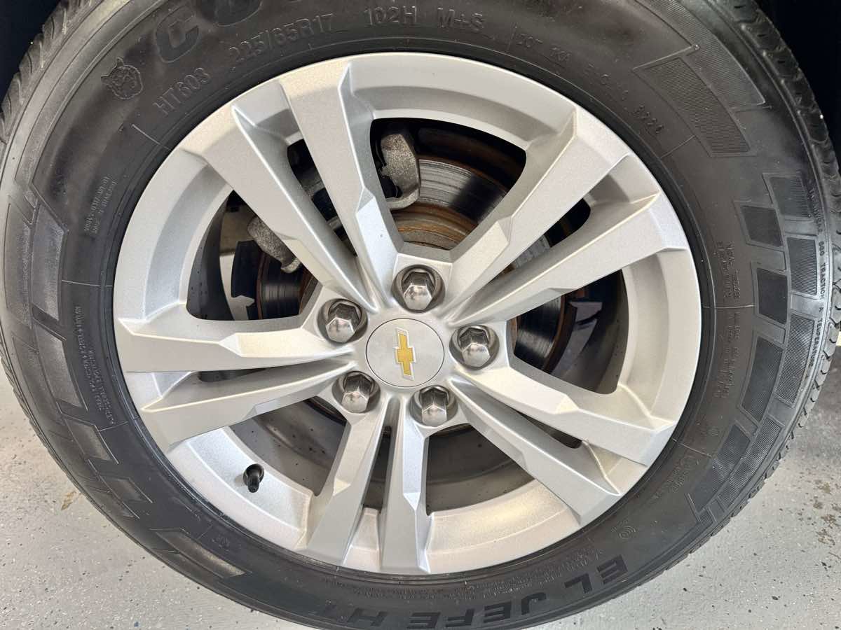 Used 2014 Chevrolet Equinox LS FWD image 24