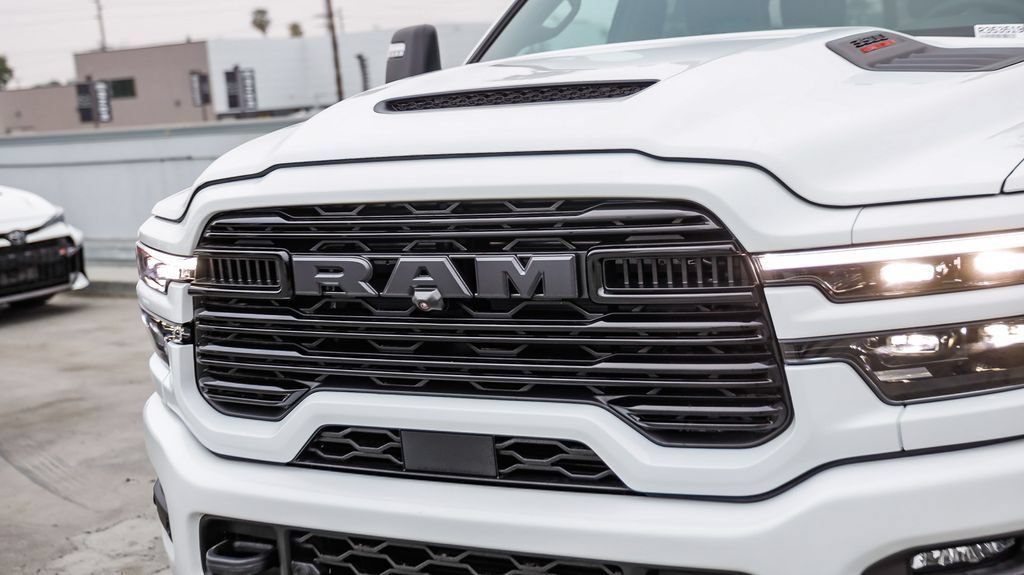 New 2026 RAM 3500 Laramie AWD/4WD image 6