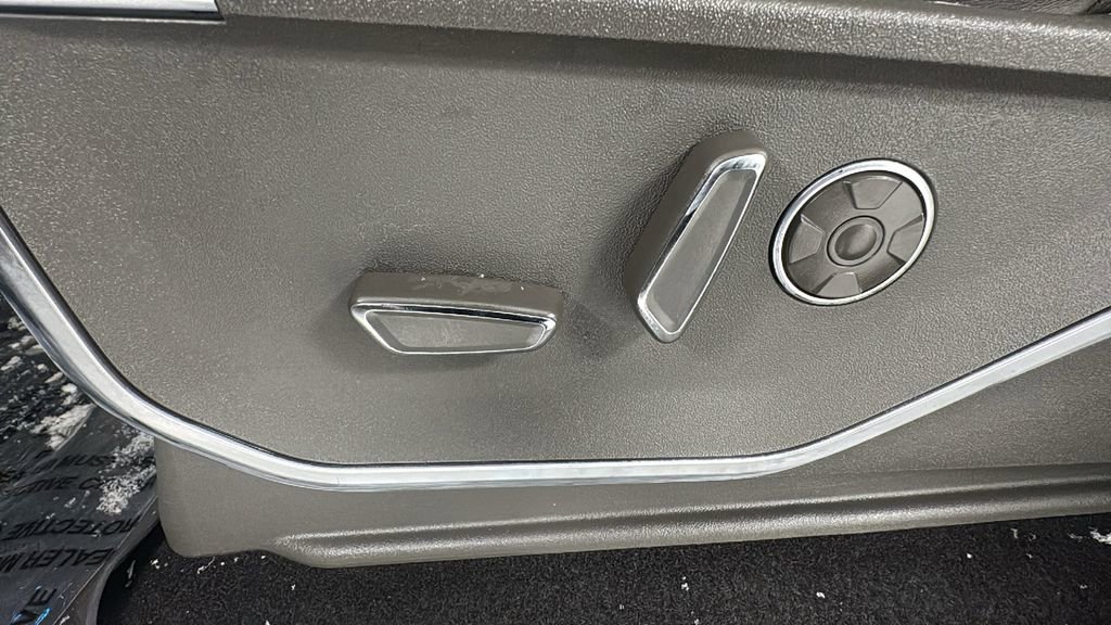 Used 2025 Ford F150 Platinum w/ Equipment Group 703A Plus image 11