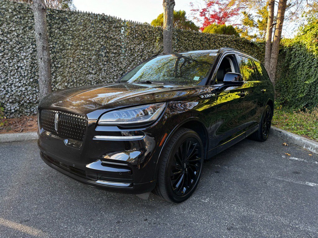 Used 2023 Lincoln Aviator Reserve w/ Jet Package image 1