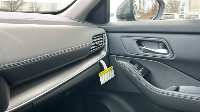 New 2026 Nissan Rogue SV image 18