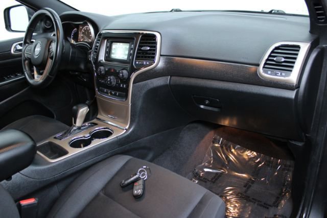 Used 2016 Jeep Grand Cherokee Laredo w/ Quick Order Package 23E RWD image 23