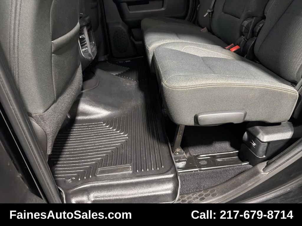 Used 2019 RAM 2500 Big Horn w/ Black Appearance Package image 38