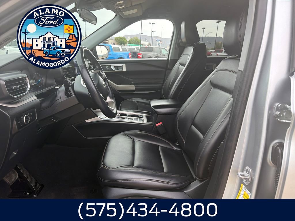 Used 2023 Ford Explorer XLT w/ Equipment Group 202A RWD image 9