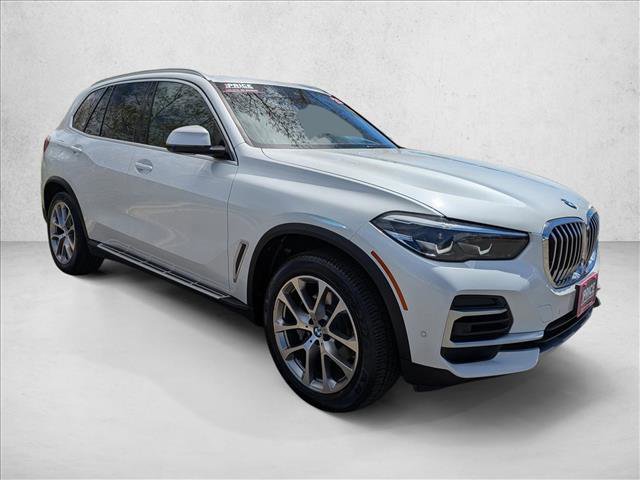 Used 2023 BMW X5 xDrive40i w/ Premium Package AWD/4WD image 3