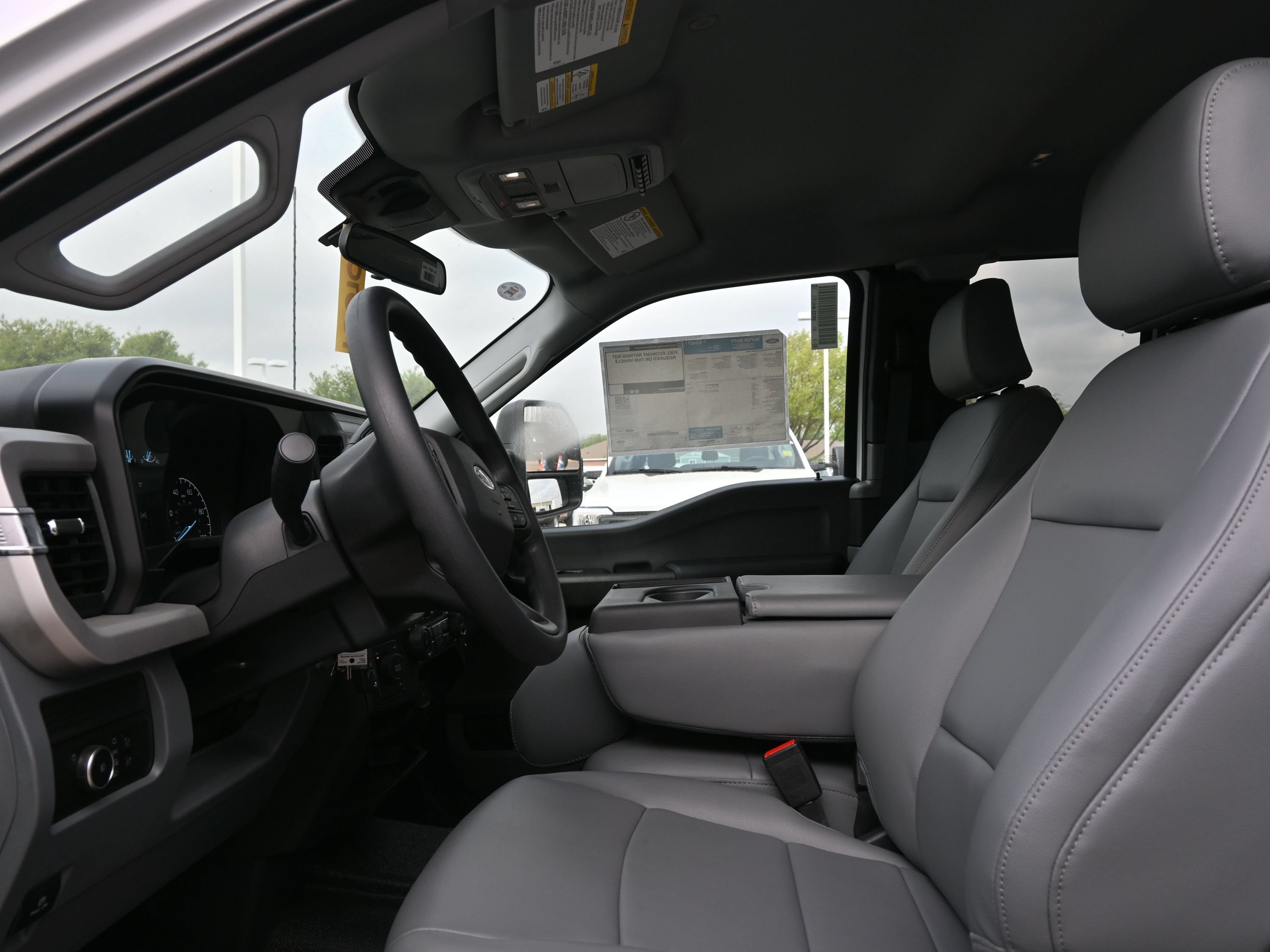 New 2026 Ford F550 4x4 Supercab Super Duty image 17