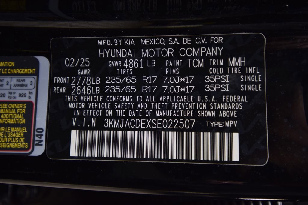 Used 2025 Hyundai Tucson SE image 25