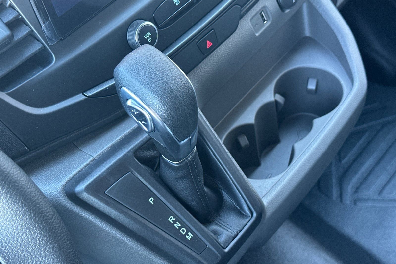 New 2026 Ford Transit 250 148 Medium Roof image 20