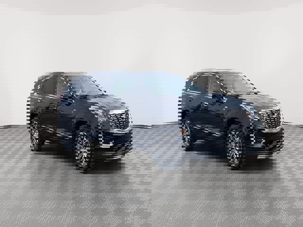 Certified 2025 Cadillac XT5 Premium Luxury w/ LPO, Floor Liner Package image 2