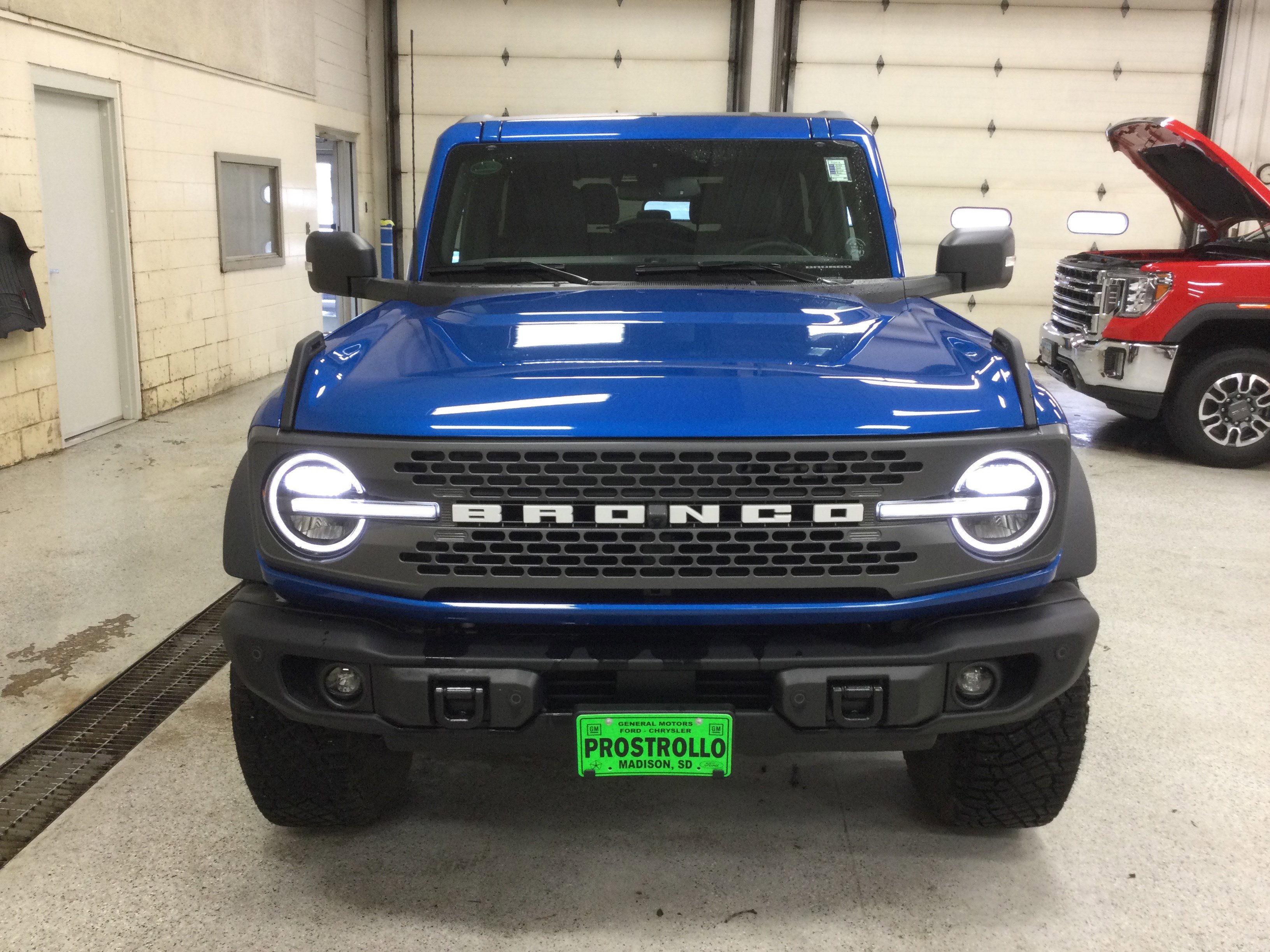 Used 2023 Ford Bronco Badlands w/ Sasquatch Package image 3