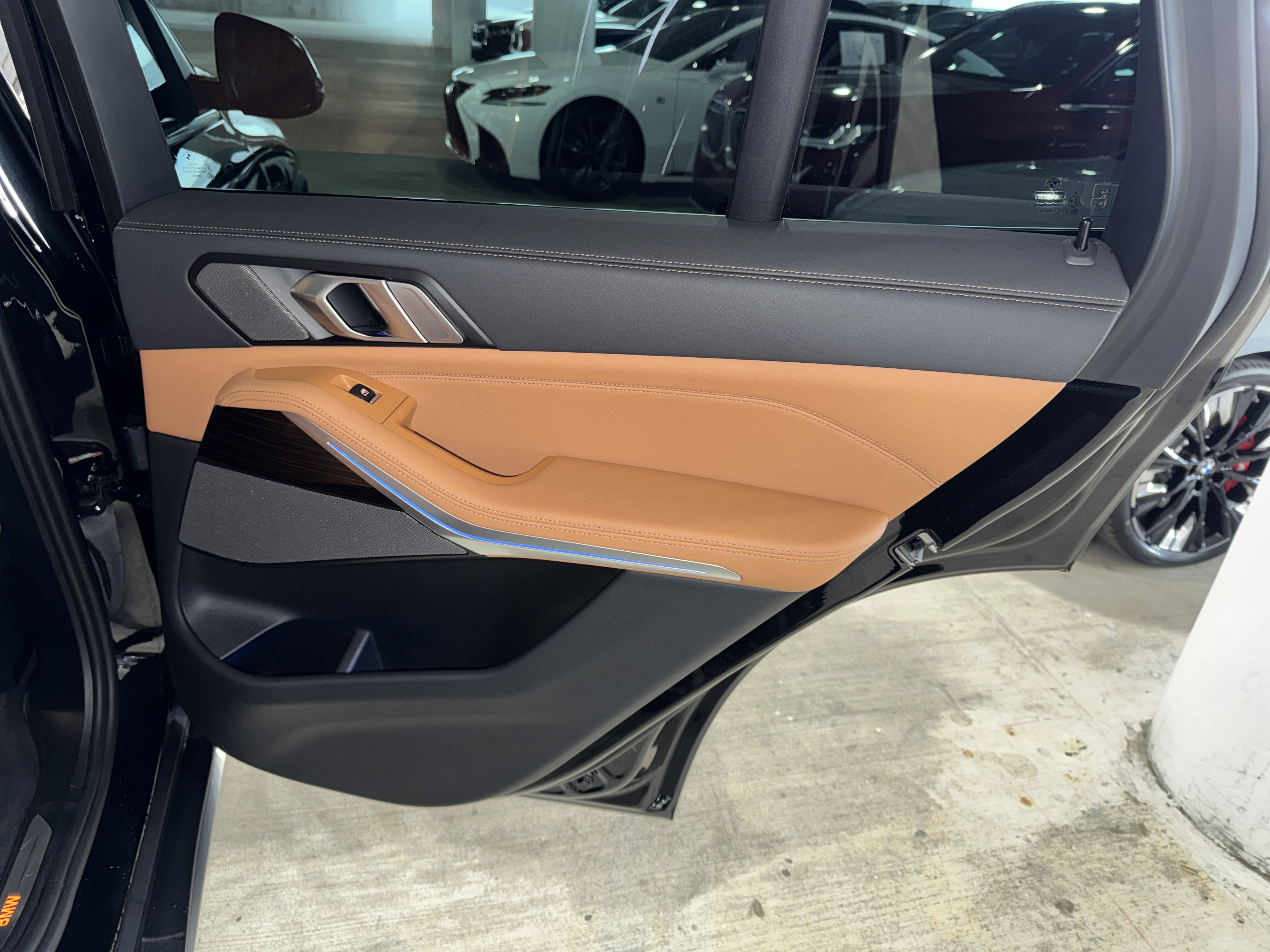 Certified 2024 BMW X5 xDrive40i w/ Premium Package image 11