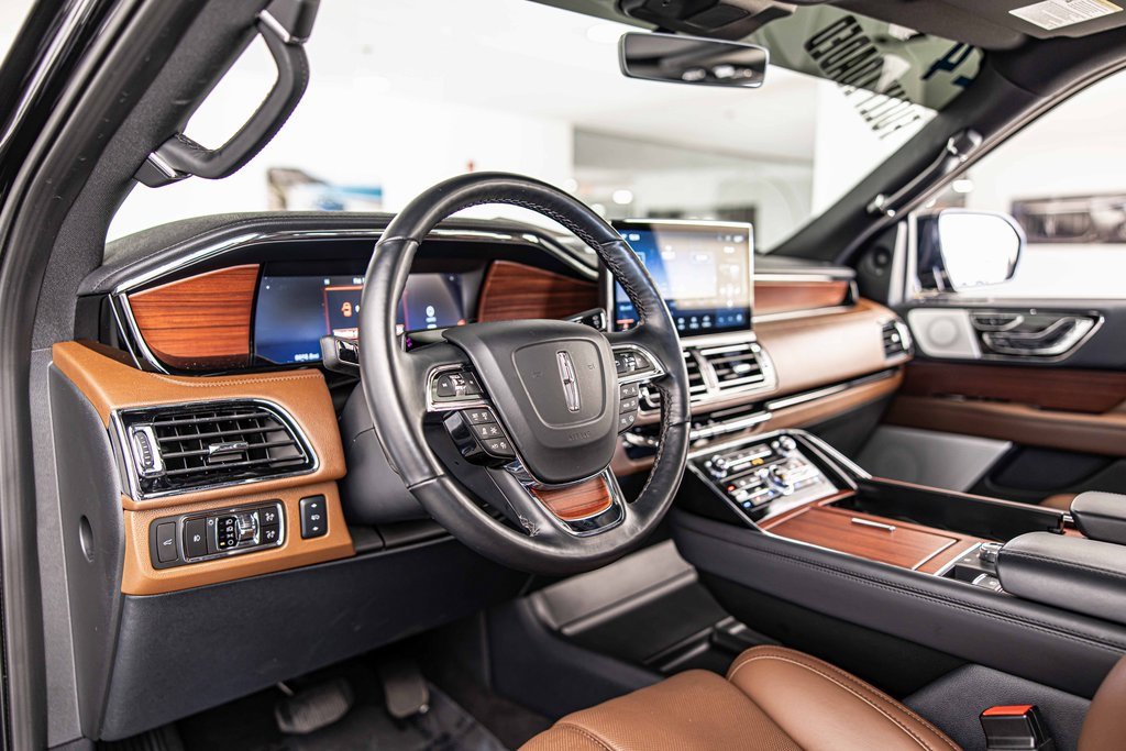 Used 2024 Lincoln Navigator Reserve w/ Equipment Group 201A image 20