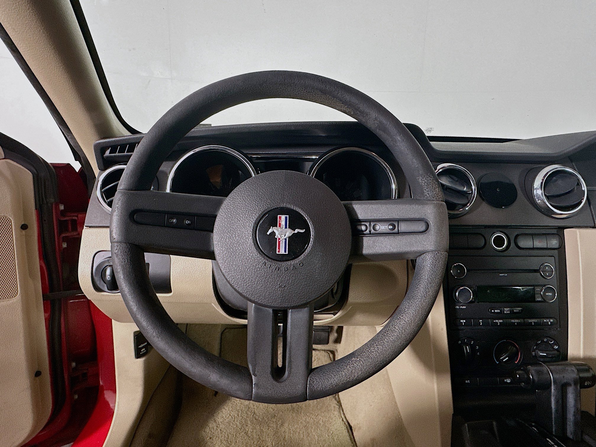 Used 2009 Ford Mustang Coupe RWD image 17