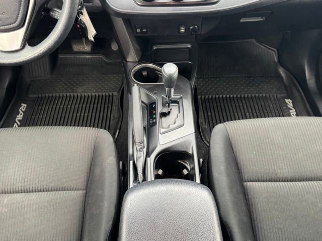 Used 2018 Toyota RAV4 LE w/ All Weather Liner Package image 20
