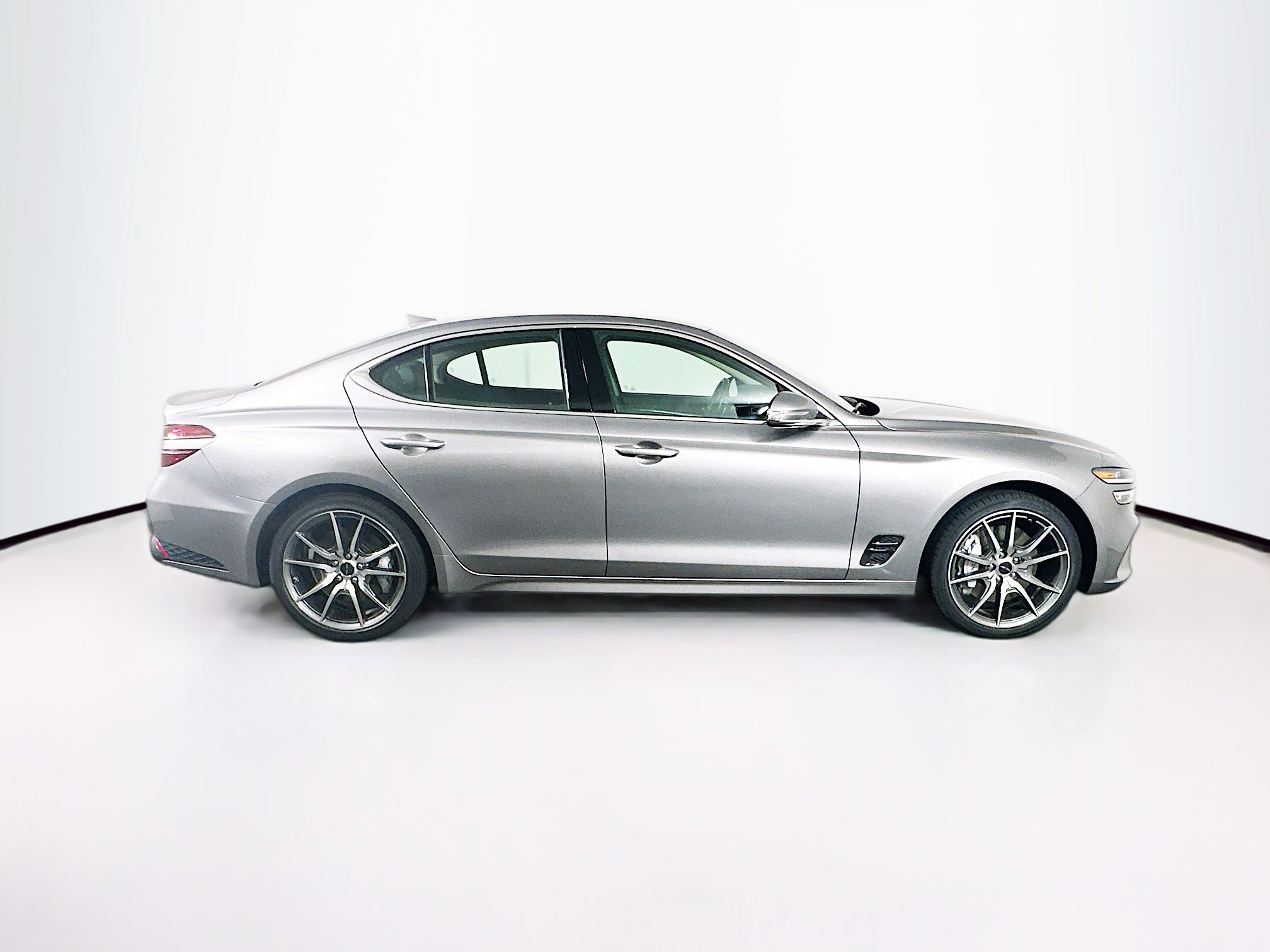 Used 2025 Genesis G70 2.5T AWD/4WD image 10