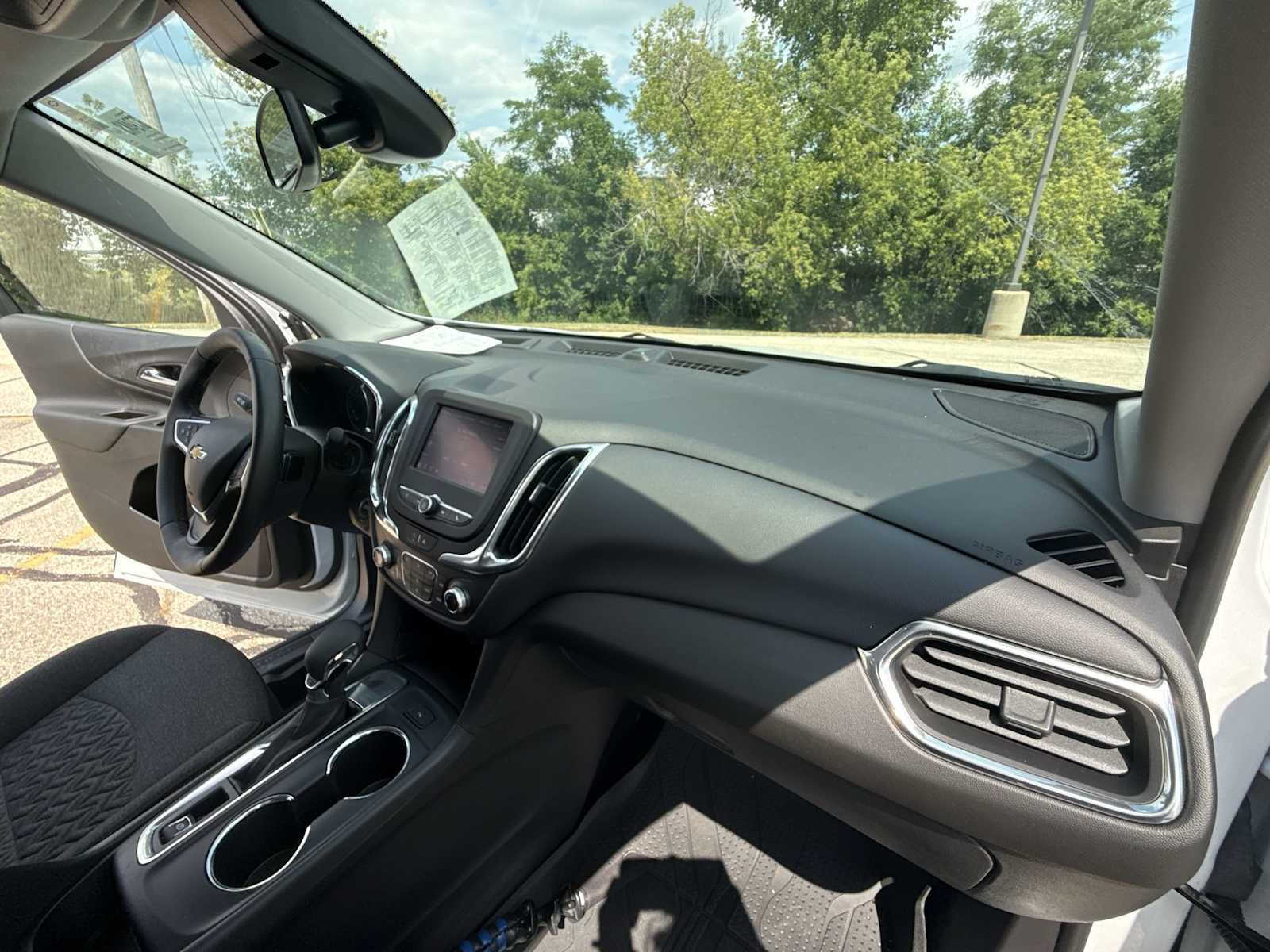 Certified 2024 Chevrolet Equinox LT w/ LPO, Floor Liner Package FWD image 27
