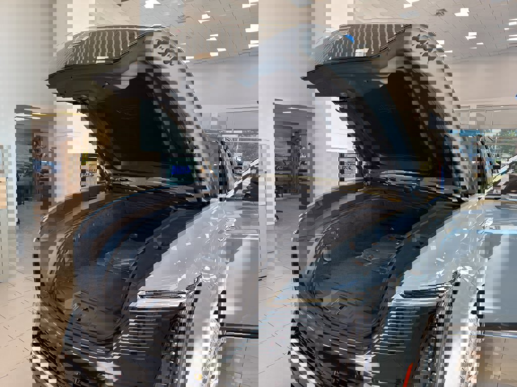 New 2026 Cadillac Escalade IQ Luxury 1 image 31