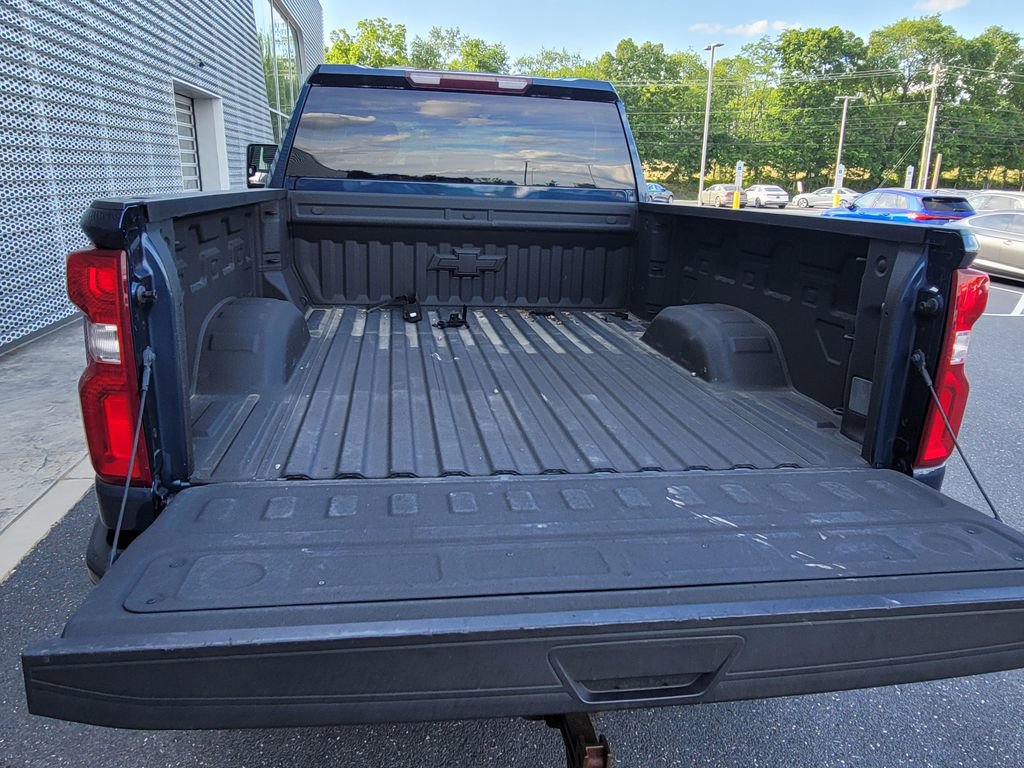 Used 2020 Chevrolet Silverado 2500 Custom w/ Custom Value Package AWD/4WD image 7