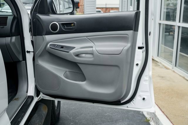 Used 2013 Toyota Tacoma PreRunner w/ SR5 Pkg image 32