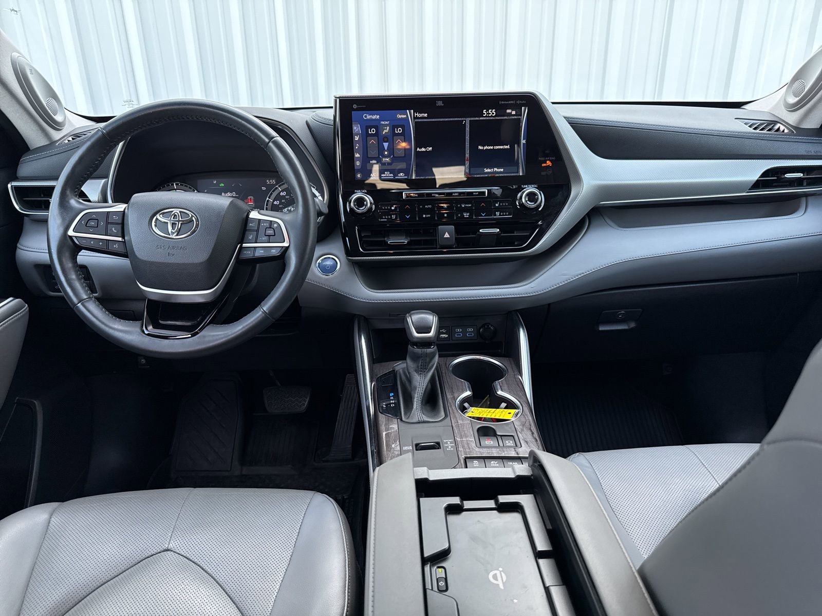 Used 2022 Toyota Highlander Platinum AWD/4WD image 19