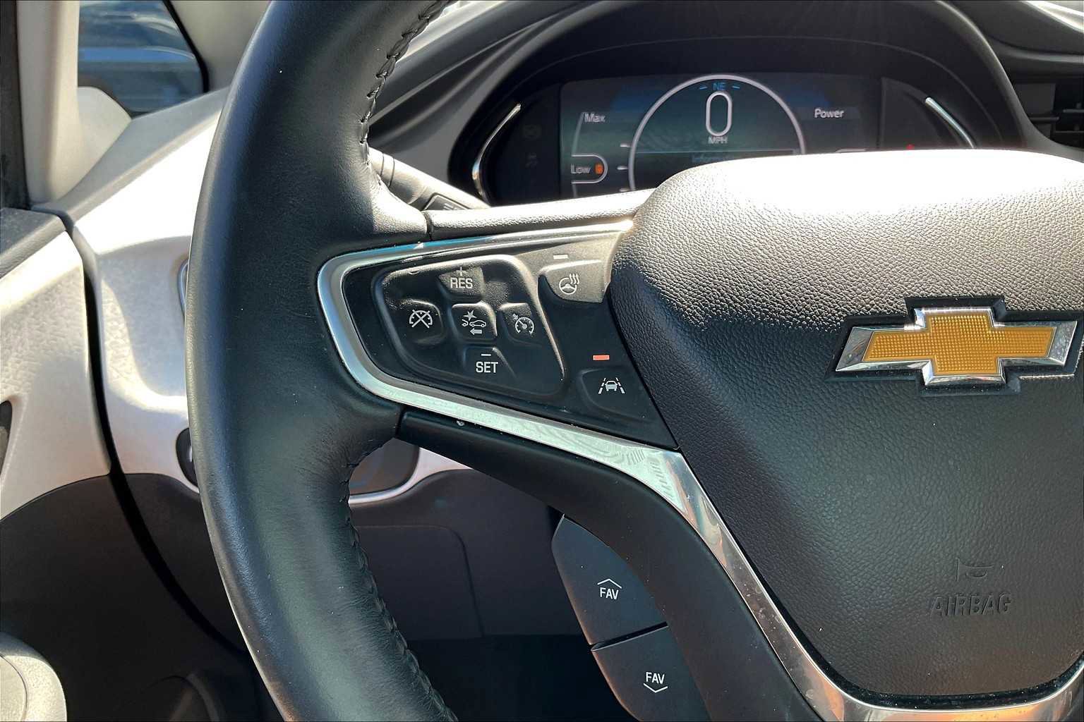 Used 2017 Chevrolet Bolt Premier w/ Driver Confidence II Package image 17