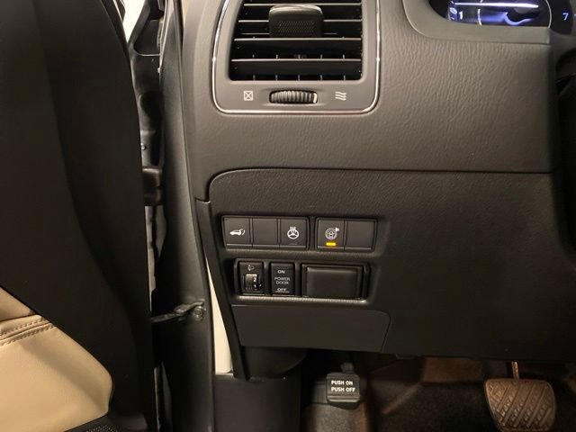 Used 2018 Nissan Armada Platinum w/ Captain Seat Package AWD/4WD image 19