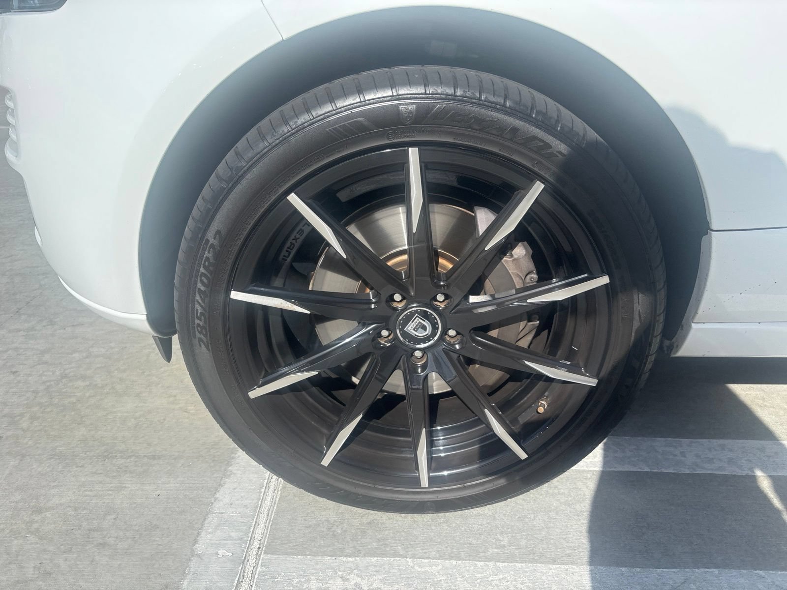 Used 2016 Land Rover Range Rover Long Wheelbase Supercharged AWD/4WD image 5