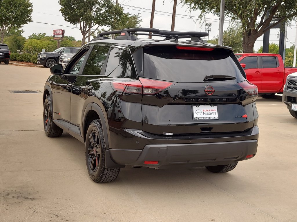 Certified 2025 Nissan Rogue SV AWD/4WD image 2