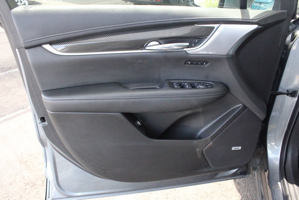 Used 2022 Cadillac XT6 Sport AWD/4WD image 23