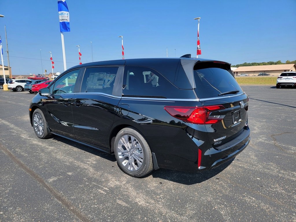 New 2026 Honda Odyssey Touring image 23