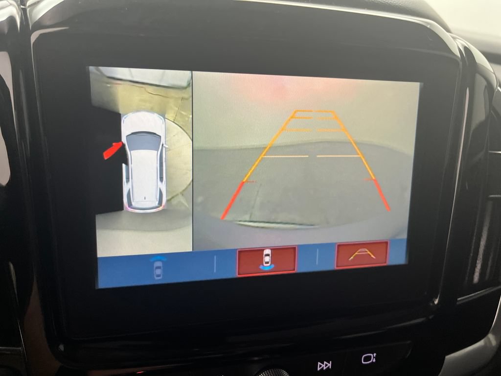 Used 2019 Chevrolet Traverse Premier FWD image 22