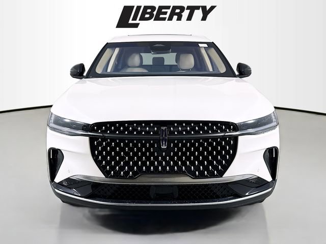 Used 2024 Lincoln Nautilus Premier w/ Equipment Group 102A image 2