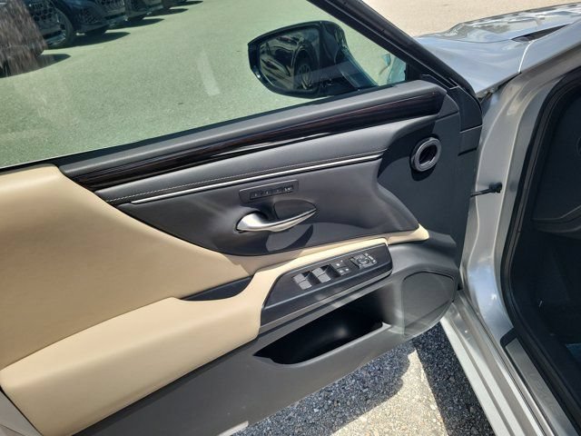 Used 2020 Lexus ES 350 w/ Premium Package FWD image 19