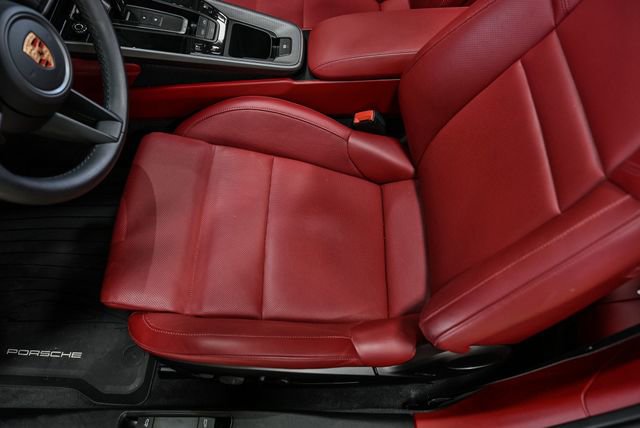Used 2023 Porsche 911 Carrera image 28
