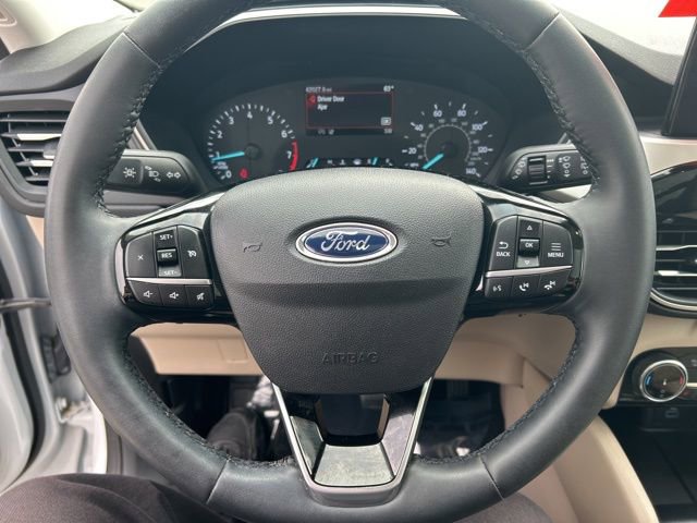 Used 2022 Ford Escape SEL image 23